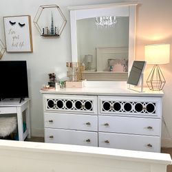 Beautiful Youth/Teen Dresser  &Mirror