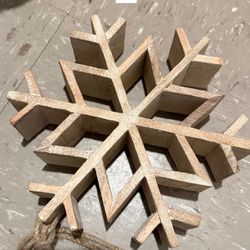 Snowflake decoration