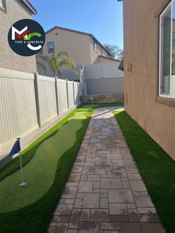 Putting green turf