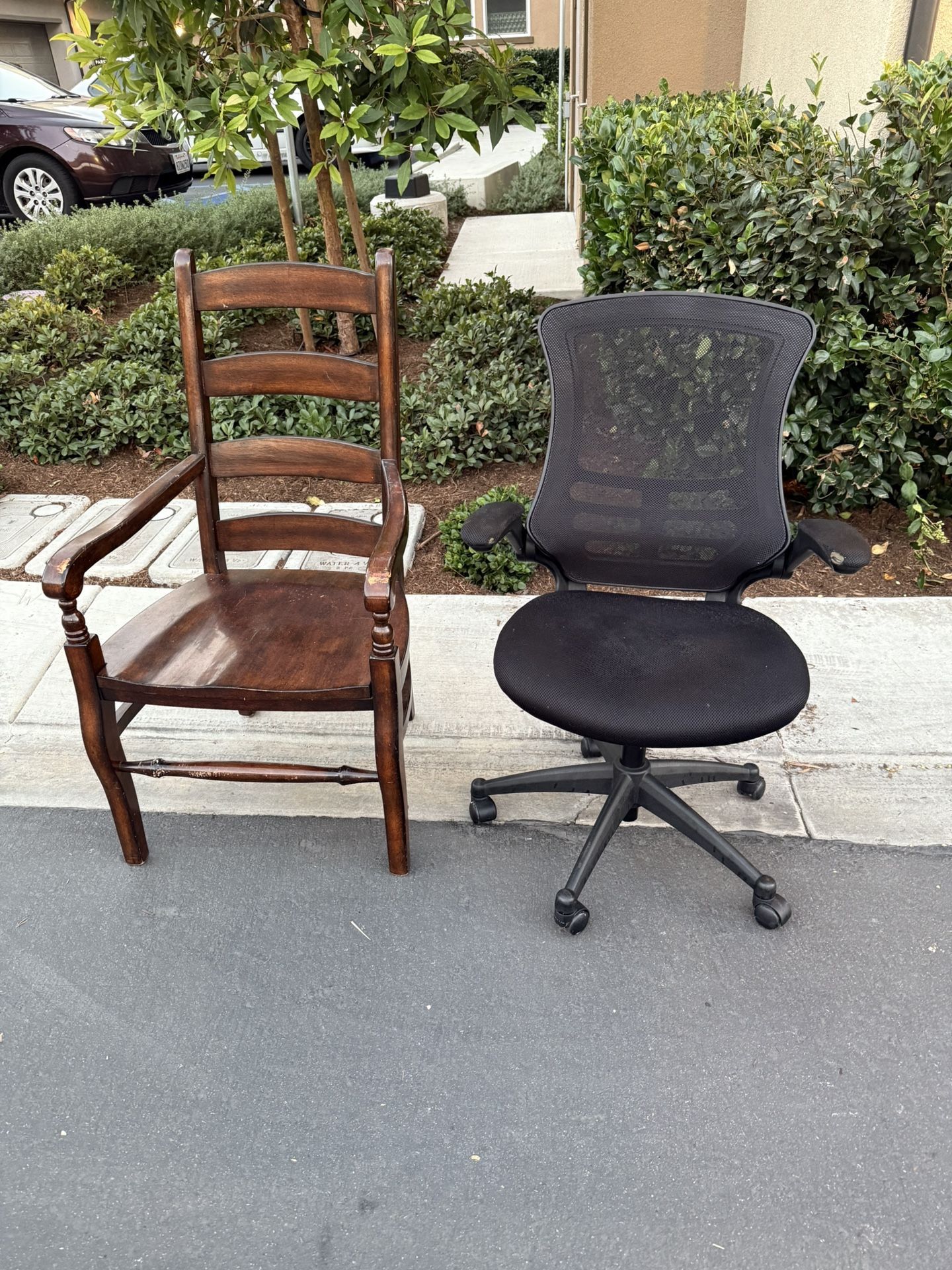 Free On The Curb Chairs