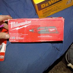 Rotary Tool Milwaukee M12
