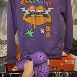 Awesome Nice Hoodie With The Crocs Included