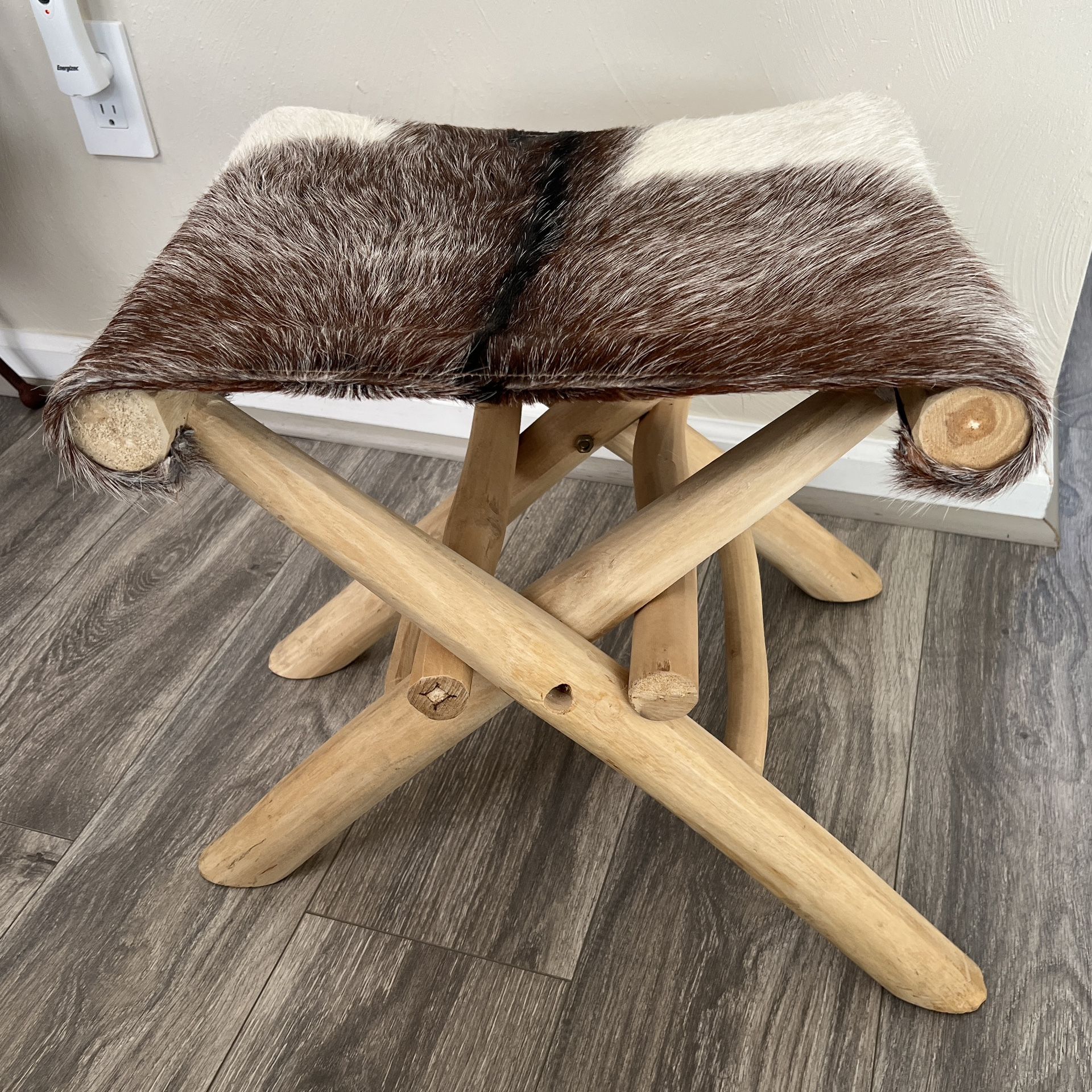 Vintage Solid Wood Western Theme Hide Stool