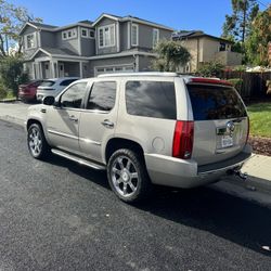 Cadillac Escalade 