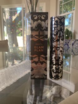 Mark MakeUp Brush Set & Holder