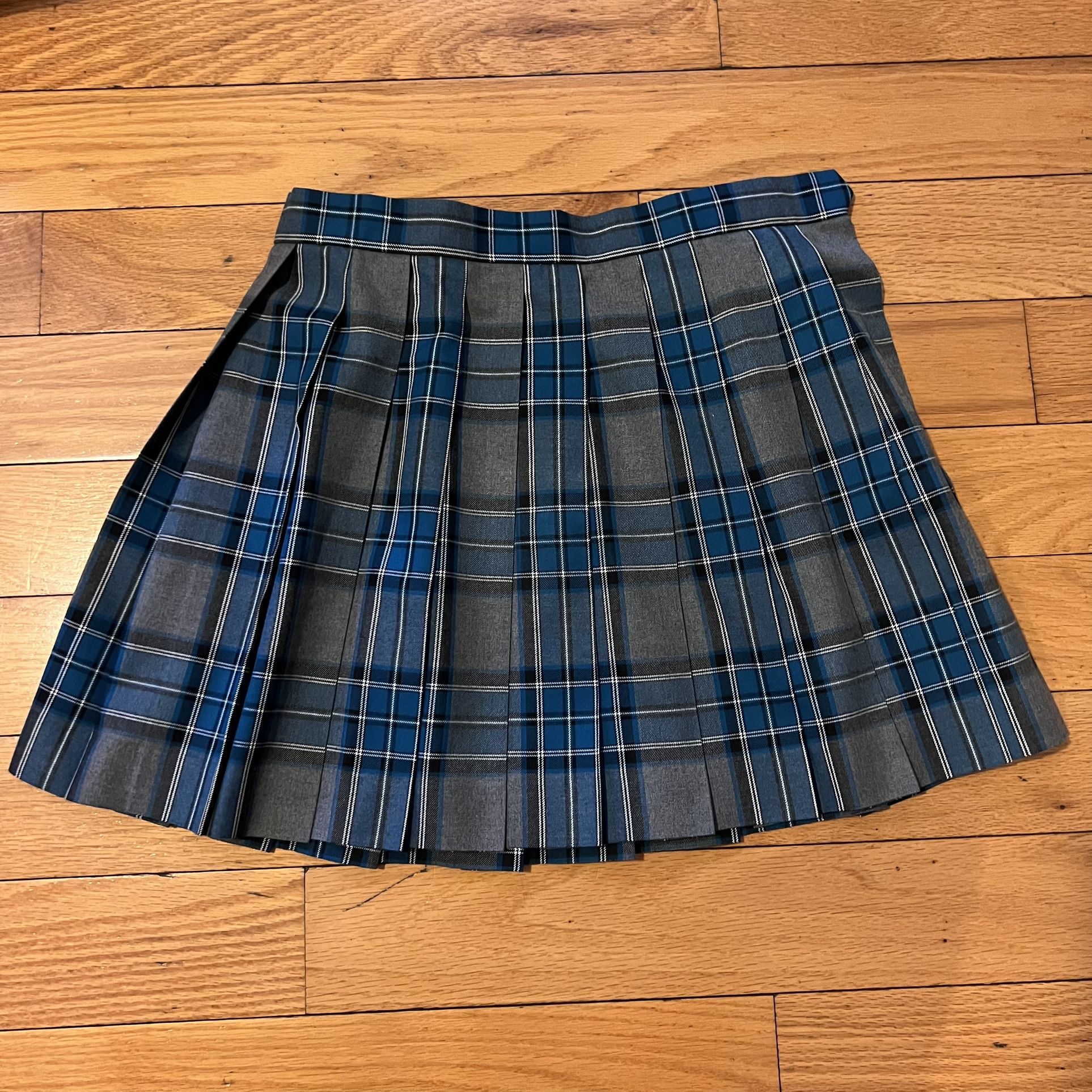 Woman Blue plaid skirt (s)