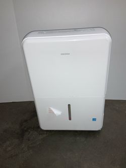 Insignia™ - 35-Pint Dehumidifier - White #987