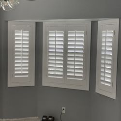 SHUTTERS / PERSIANAS 