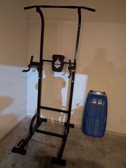 Pull up dip bar