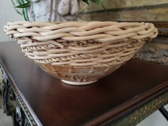 Basket With Pottery Bottom