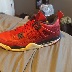 Jordan 4