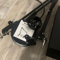 Gaming Microphone Stand/Boom Arm