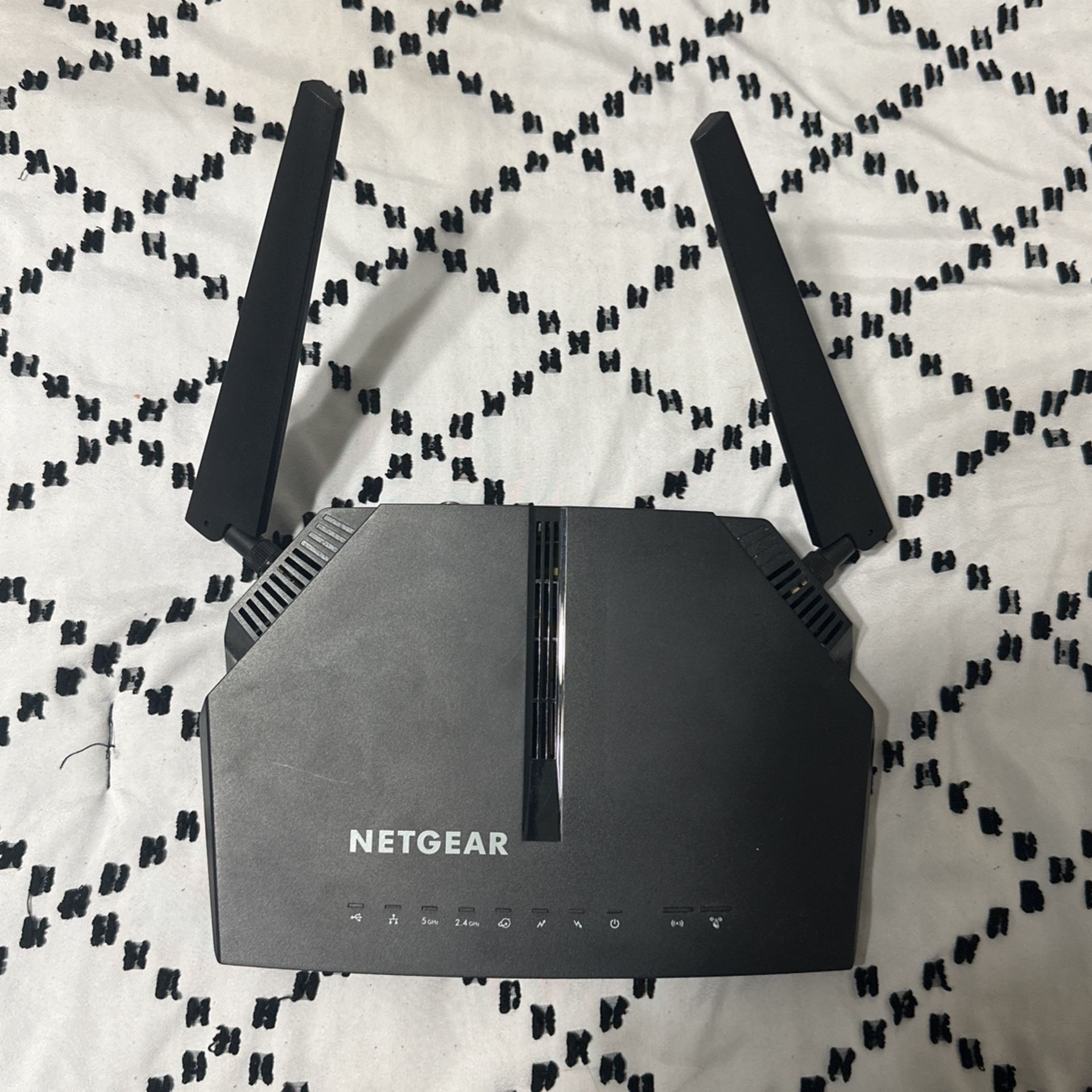 NETGEAR Blackhawk Modem Router
