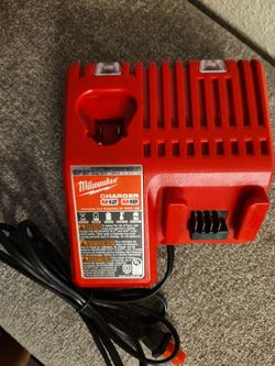 Milwaukee M18 and m12 charger