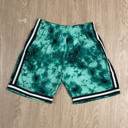 Size Large - Mitchell And Ness NBA Basketball Swingman Shorts Authentic Boston Celtics Green Sports New Era 47 Brand Supreme Marble