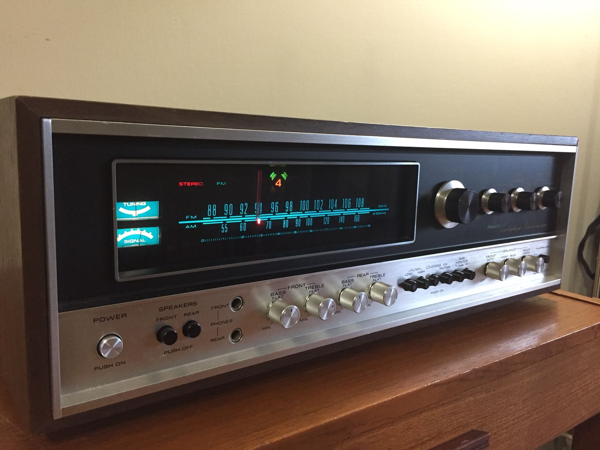Pioneer QX-8000 Quadraphonic Receiver.