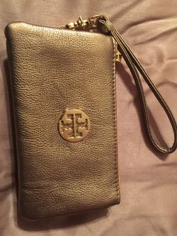 TORY BURCH WRISTLET