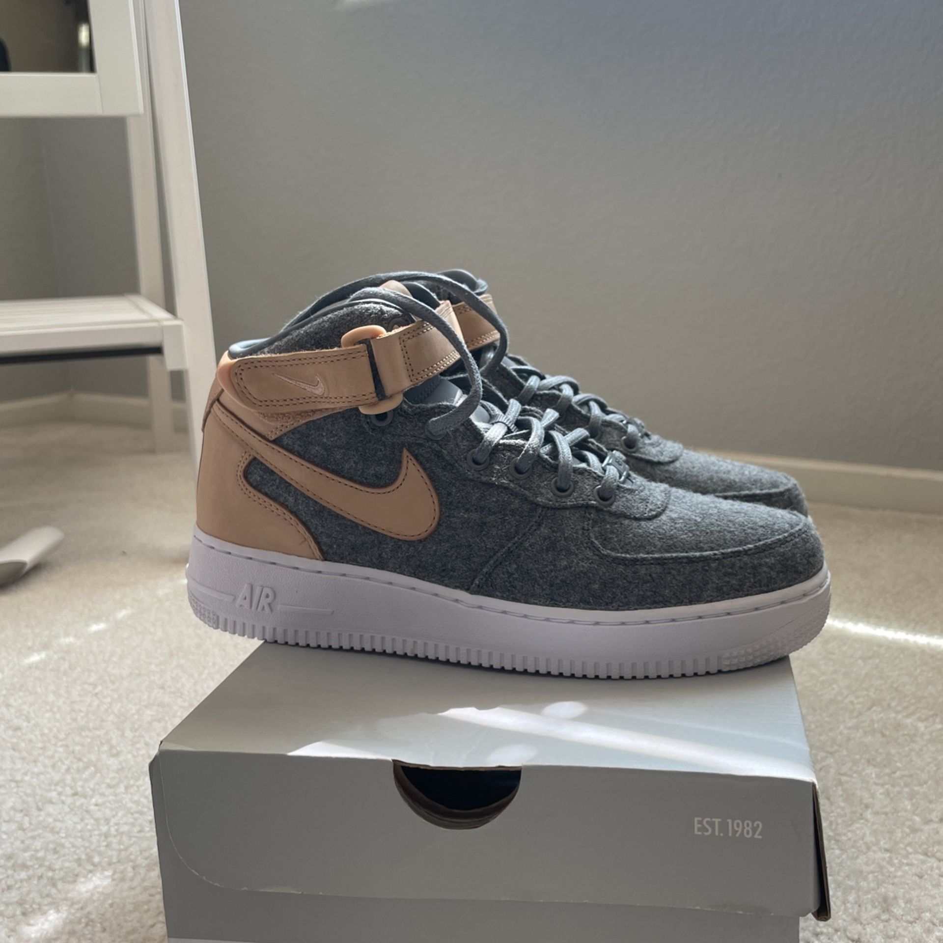 W Air Force '07 Mid LTHR PRM