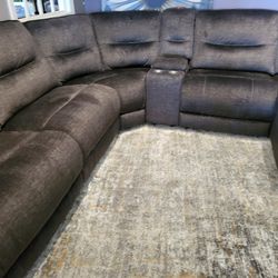 6 PIECE SECTIONAL NEW 