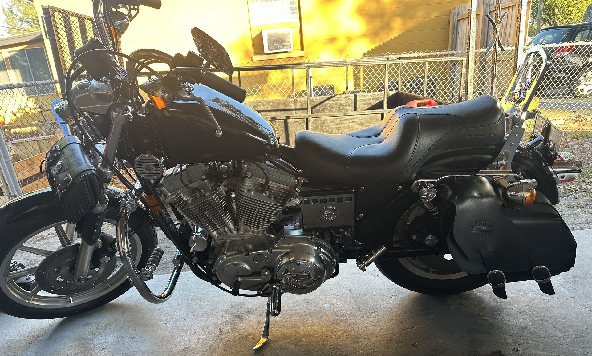 $3,400 OBO 1994 Black Harley Davidson Sportster 883 ONLY 1,478 Miles!!!