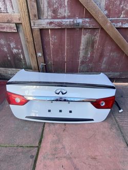 Infiniti Q50 Trunk