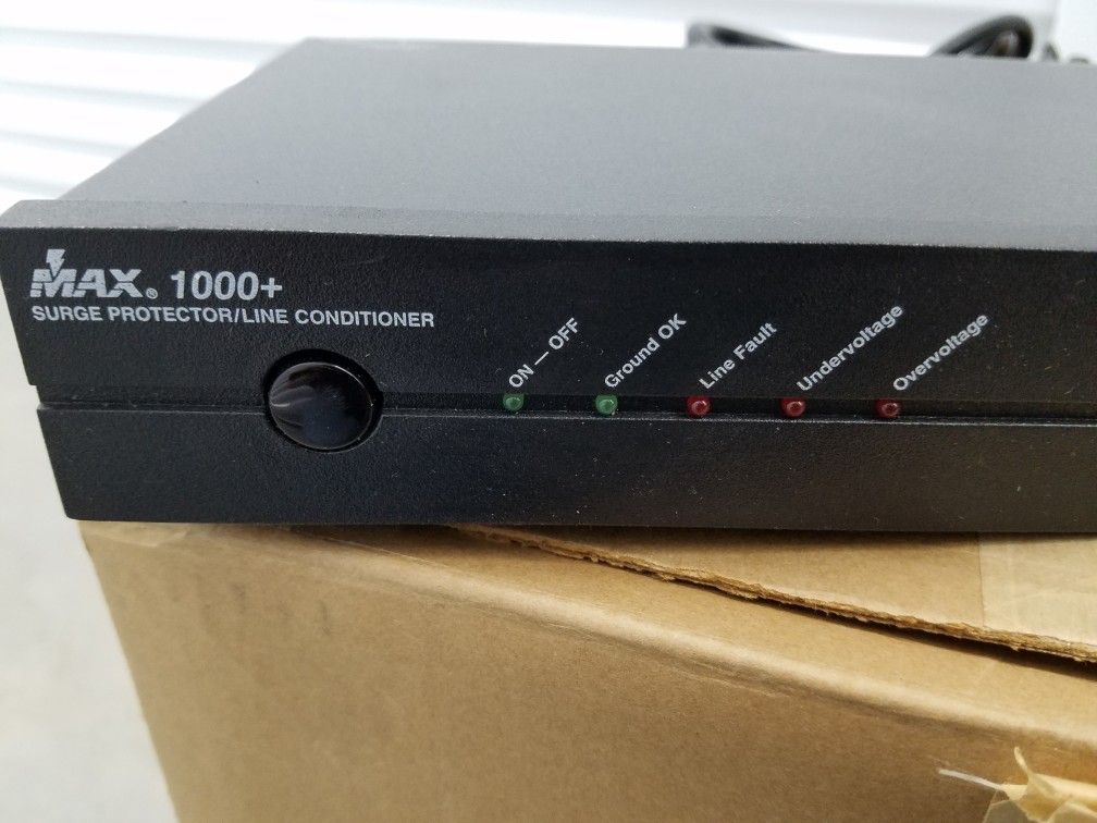 PANAMAX MAX 1000+ SURGE PROTECTOR/LINE CONDITIONER