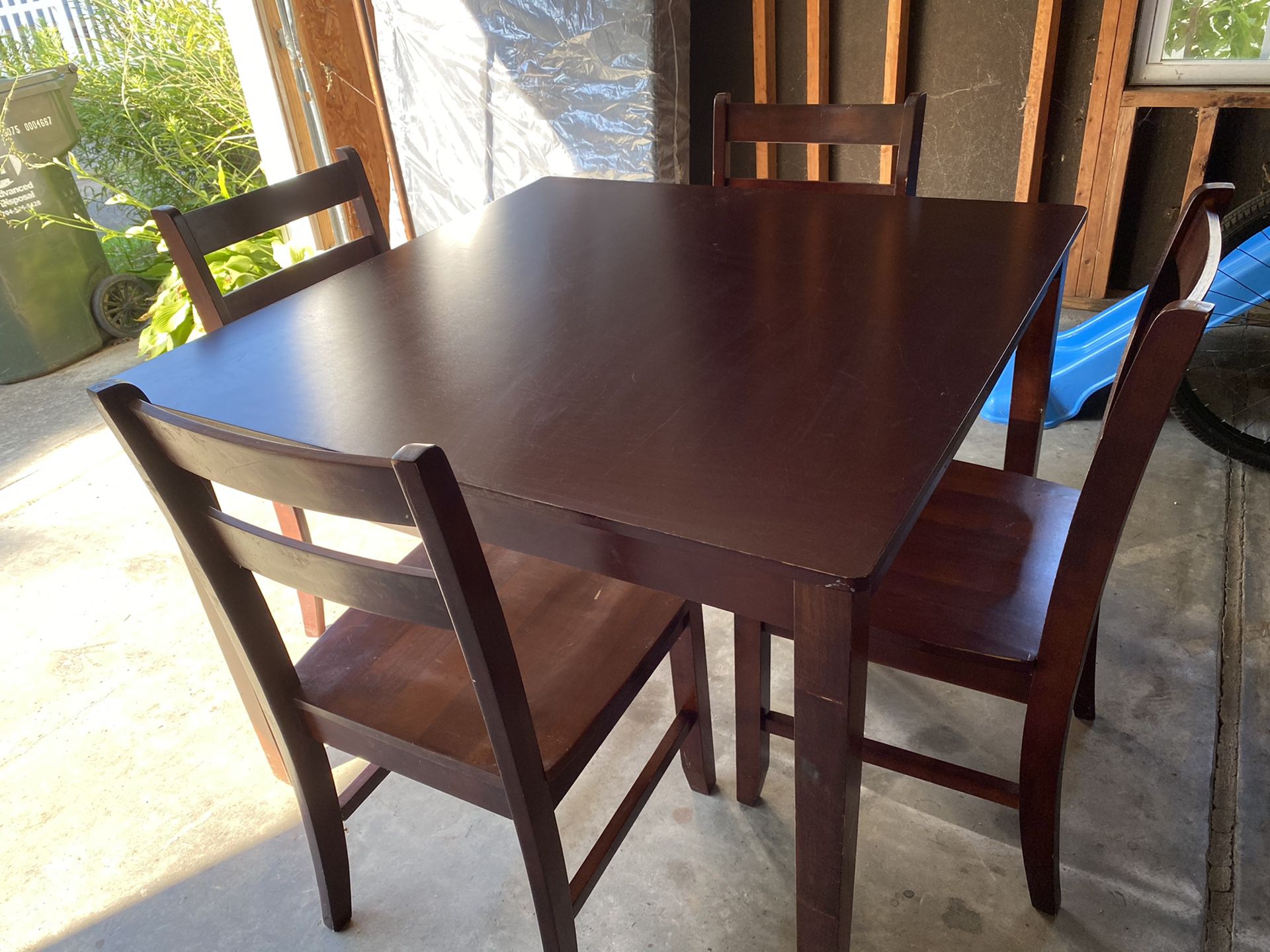 42” Square Table with Chairs - MUST SELL!