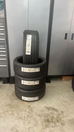 Michelin Sport 4S 235/35ZR20 Performance Tires