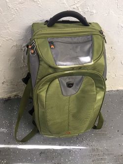 Travel bag (maleta)