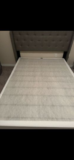 Tianna Tufted Upholstered Low Profile Bed