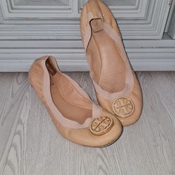 TORY BURCH FLAT SIZE 10.5M