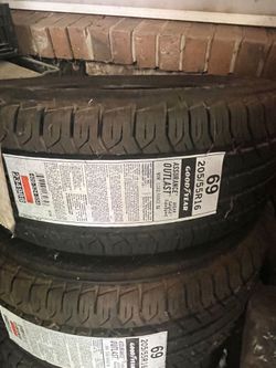 New Goodyear assurance 4 tires new