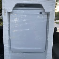 Samsung Dryer Brand New!!
