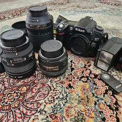 Nikon D80 with Lense