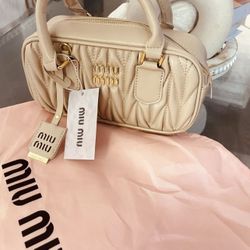 Arcadie matelassé nappa leather bag!! 