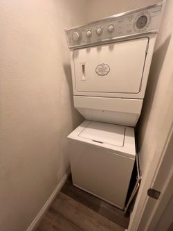 Stackable washer and dryer 1k 60% off $400 OBO