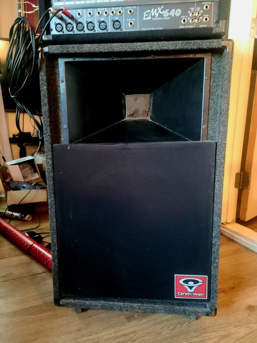 CERWIN VEGA V 15 BAND DJ STAGE SPEAKER CABINET