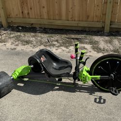 Huffy Green Machine 20” - drift trike for kids - like new ! 