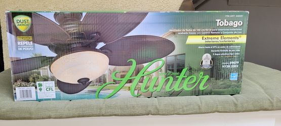 Hunter Indoor/Outdoor Ceiling Fan w/light fixture