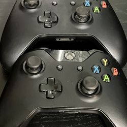 Xbox One Controllers