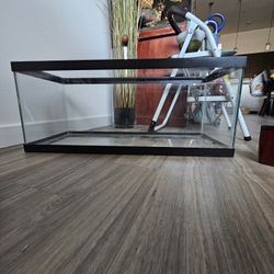 25 Gallon Aquarium With Aquatop CF500-Uv canister filter