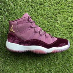 Jordan 11 “Maroon Velvet” 