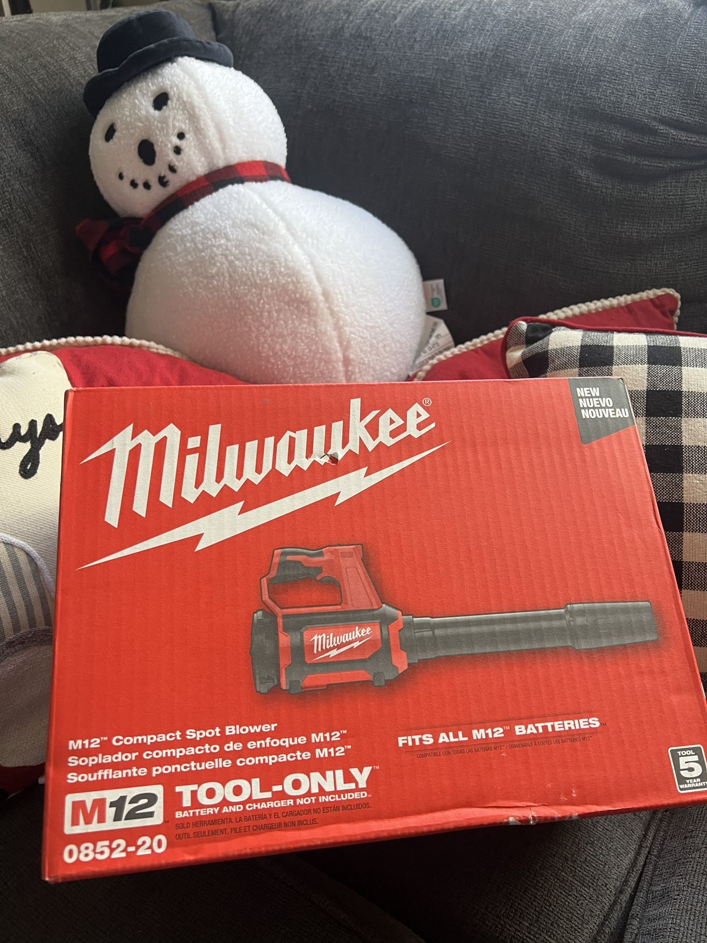 NEW - Milwaukee M12 Compact Spot Blower Tool Only