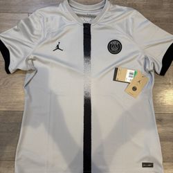 Nike Air Jordan PSG Soccer Jersey Women Size XL New 100% Original 