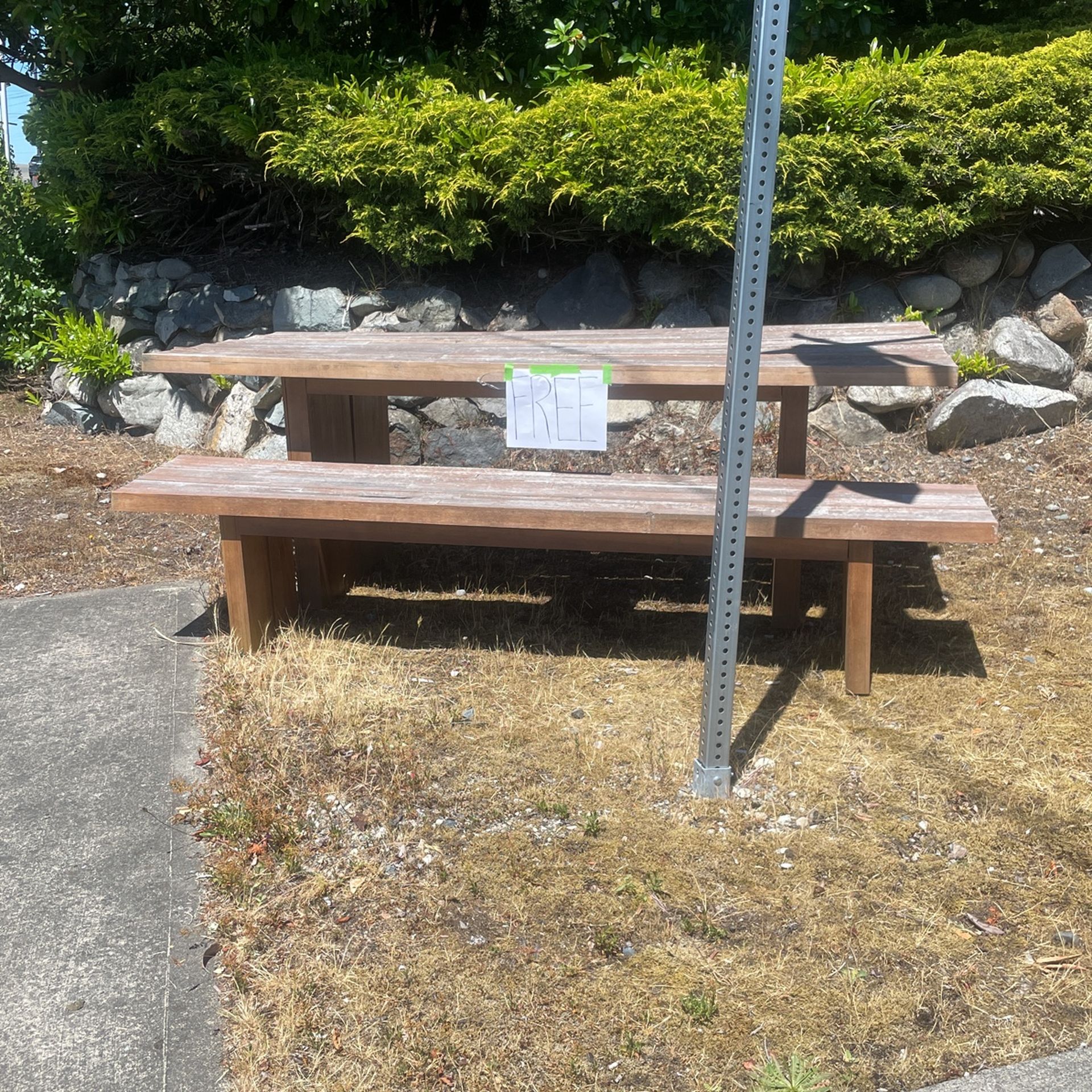 *FREE* Outdoor Table