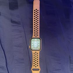 Series 4 Apple Watch 44 MM