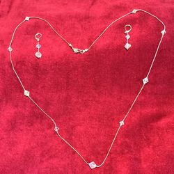 Set Necklace & Pierced Drop/Dangle Earrings. Clear/Faceted Crystal/Glass Beads.