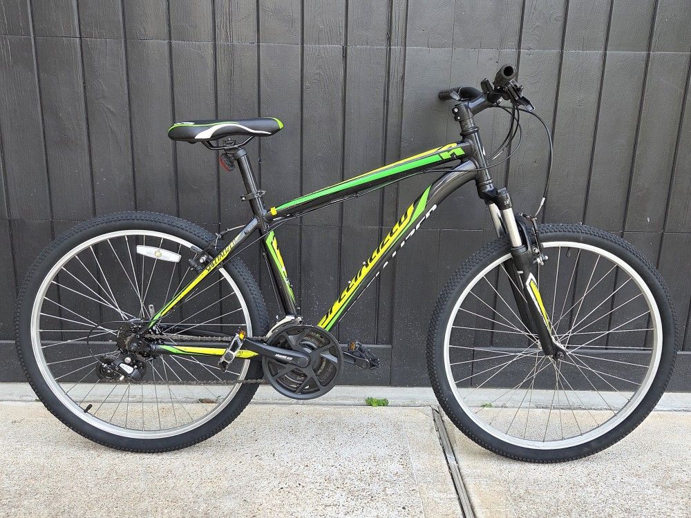 Specialized Hardrock Mountain Bike New Tires