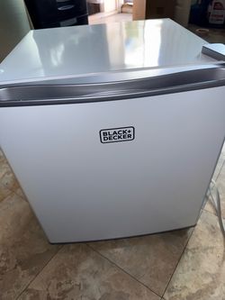 1.7 cu. ft. Mini Fridge with Freezer