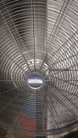 Large Industrial pole Fan with Metal Guard